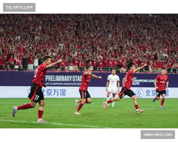 成都蓉城亚冠失利敲响警钟 防线漏洞在联赛中再度显现